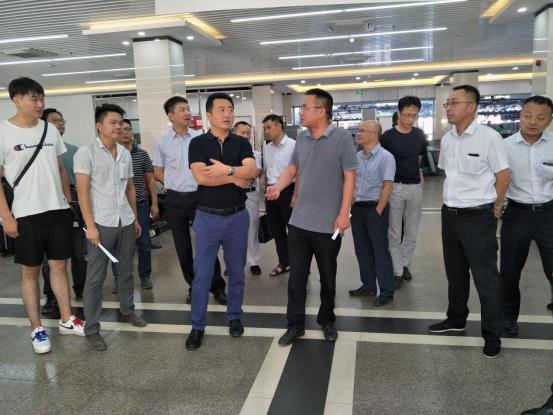 王曉視察青山、徐坊客運(yùn)站改造工程進(jìn)展情況