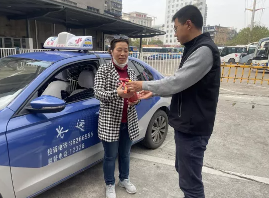 長(zhǎng)運(yùn)出租：“一站式”服務(wù)助力新車上路營(yíng)運(yùn)