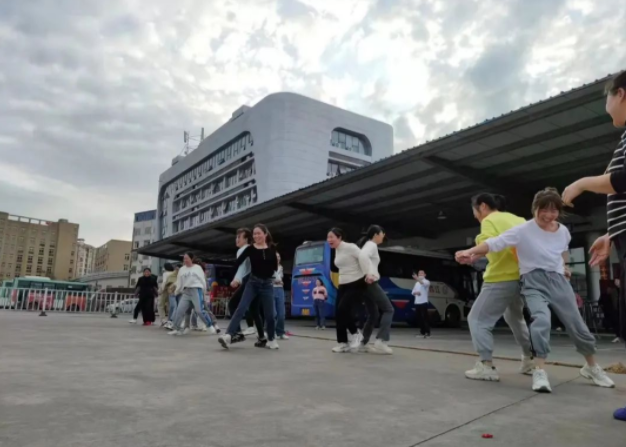 撫州長運(yùn)：金溪分公司舉辦“凝心聚力，攜手同行”團(tuán)建活動(dòng)