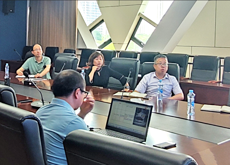 江西長運(yùn)舉辦“排查車輛安全、預(yù)防車輛自燃“專題培訓(xùn)會  萬建紅出席并講話