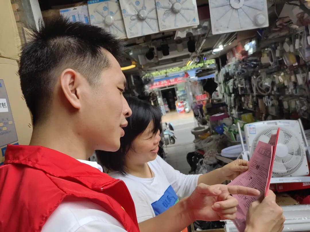 長(zhǎng)運(yùn)物業(yè) 商城分公司開(kāi)展垃圾分類宣傳活動(dòng)