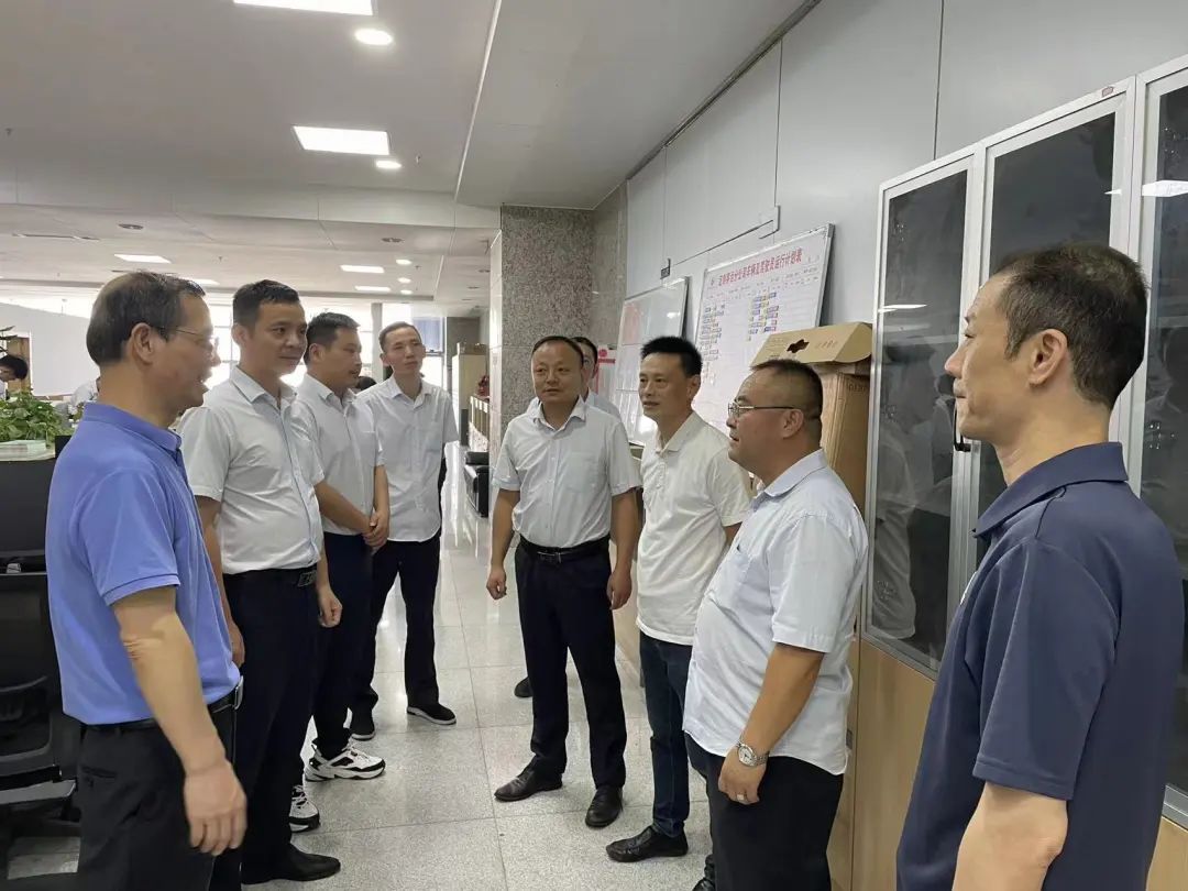 黃俊一行督查都市城際公交“雙節(jié)”前黨風(fēng)廉政、安全生產(chǎn)工作