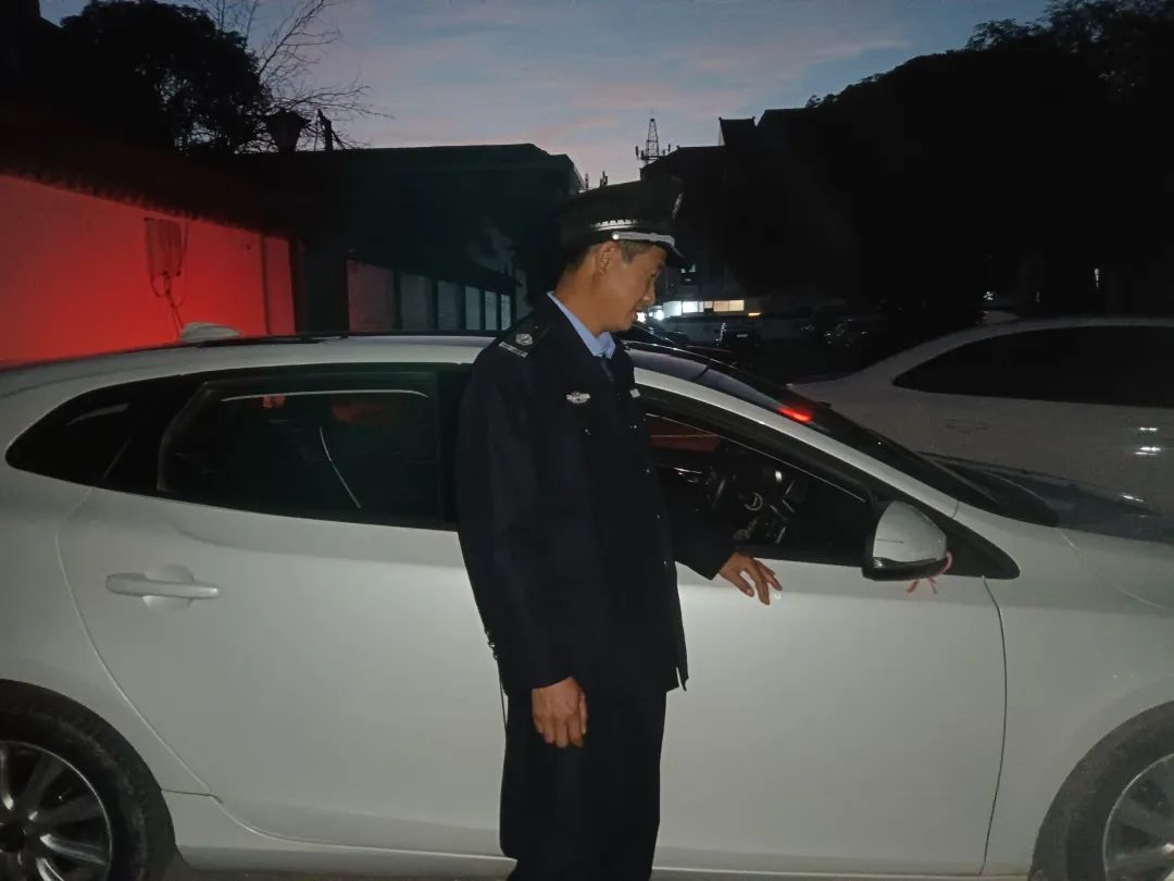 景德鎮(zhèn)長(zhǎng)運(yùn)：未關(guān)的車窗邊 是溫暖的守護(hù)