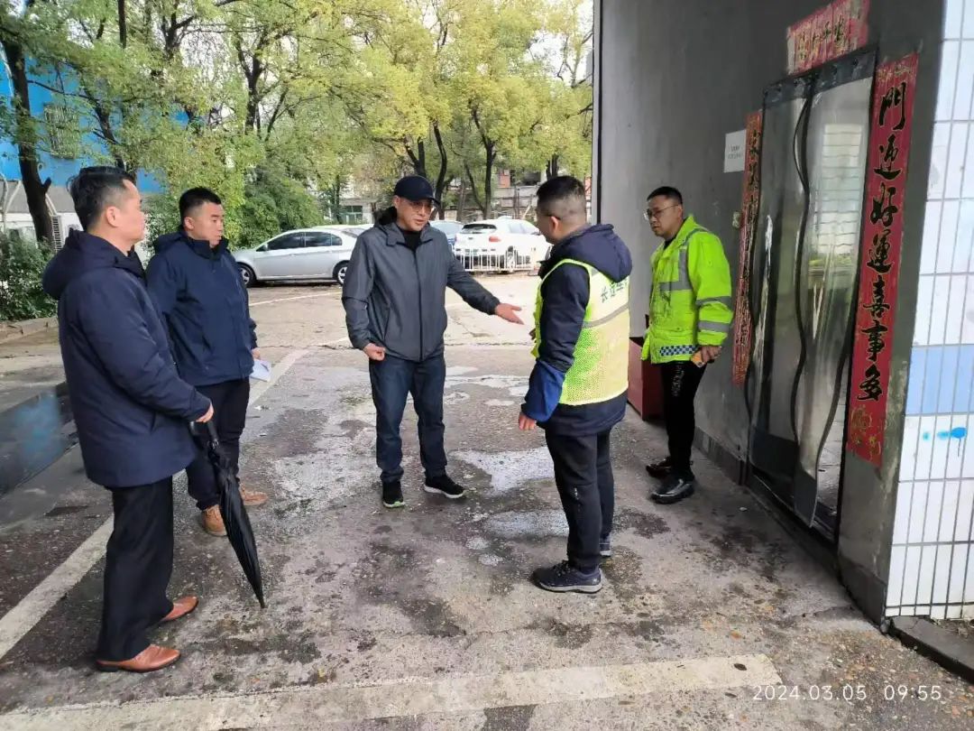 都市城際公交、大通物流開展全國“兩會”期間安全防范工作專項(xiàng)督導(dǎo)檢查