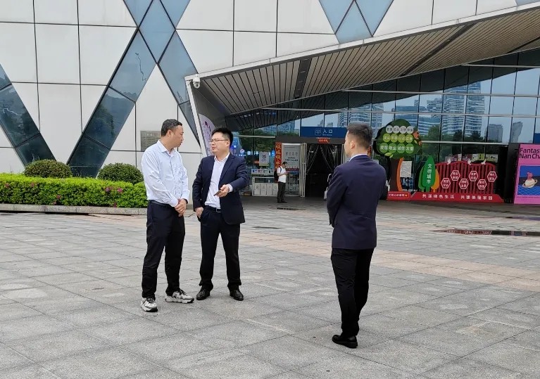 都市城際公交:公司領導檢查南昌長途汽車西站安全生產(chǎn)工作