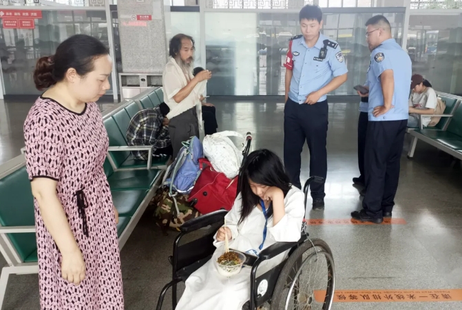 馬鞍山長(zhǎng)客:讓微光成炬 讓愛(ài)心涌動(dòng)