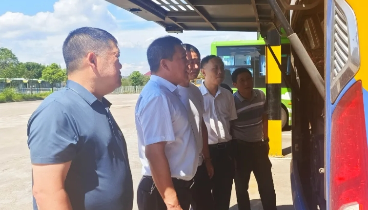 鷹潭長運:開展高溫天氣安全專項檢查