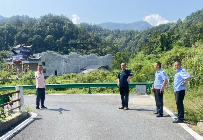 九江長(zhǎng)運(yùn) 開(kāi)通學(xué)生公交專線 打造學(xué)生求學(xué)之路