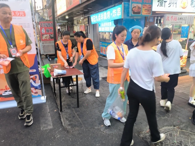 九江長(zhǎng)運(yùn):站點(diǎn)巴士地推活動(dòng)持續(xù)進(jìn)行中