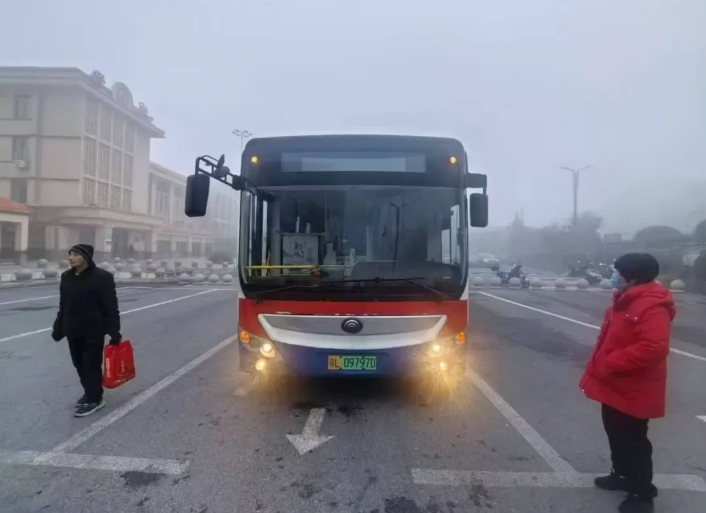 鷹潭公司:雨霧天氣 保障市民安全出行