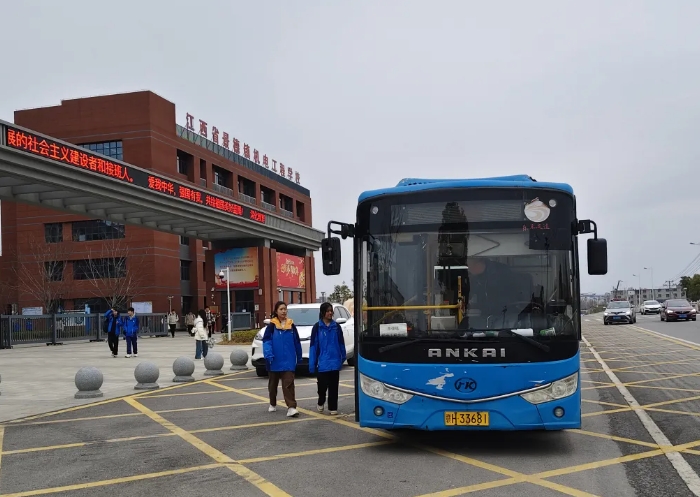 景德鎮(zhèn)長(zhǎng)運(yùn)：定制通學(xué)公交線路 暖心護(hù)航開學(xué)路
