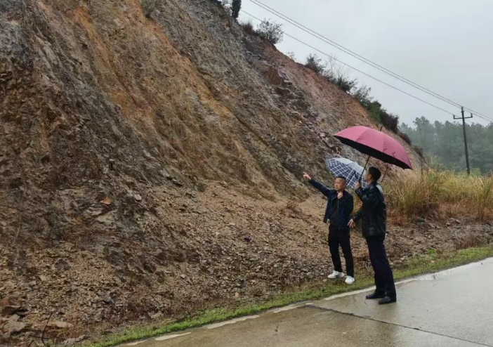 撫州長運:崇仁分公司排查隱患 筑牢城鄉(xiāng)班線安全防線