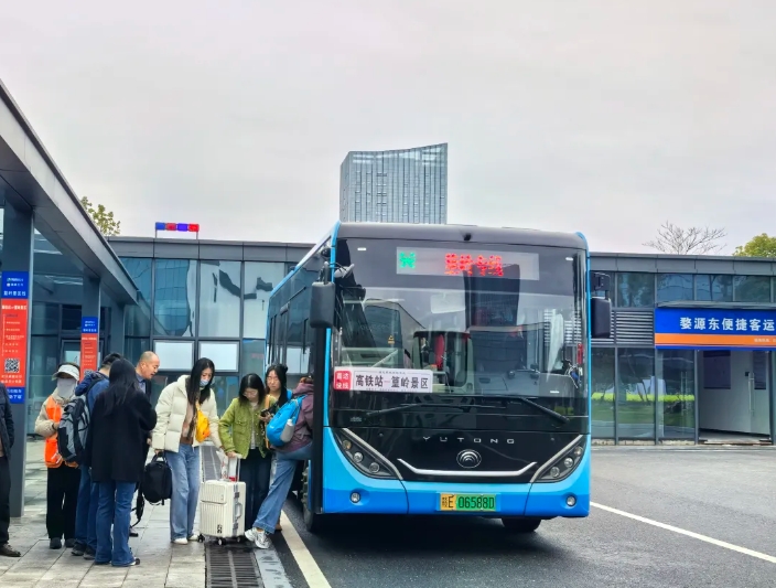 婺源公交:“婺源高鐵站—江嶺景區(qū)”站點巴士“賞花專線”來嘍!